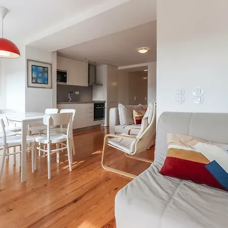 Principe Real T.m. Flat Charming View Apartman *
