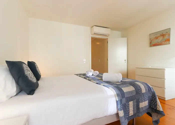 Principe Real T.m. Flat Charming View * Lisboa
