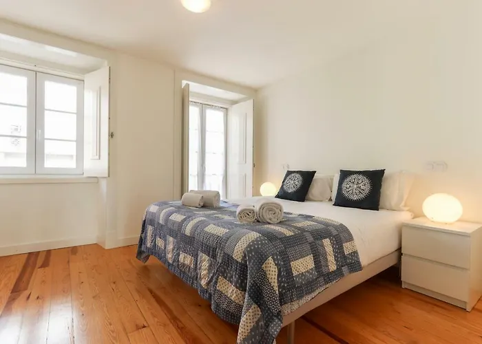 Principe Real T.m. Flat Charming View Apartman *