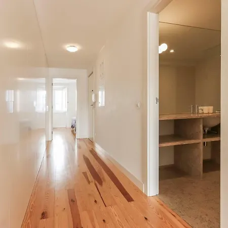 Principe Real T.m. Flat Charming View شقة *